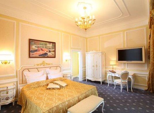 Aleksandrovski Grand Hotel Vladikavkaz Ruang foto