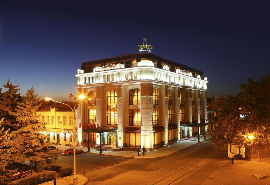 Aleksandrovski Grand Hotel Vladikavkaz Bagian luar foto